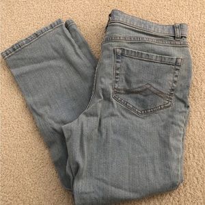 D & Co. Light Wash 5 Pocket Jeans - Womens W14P.